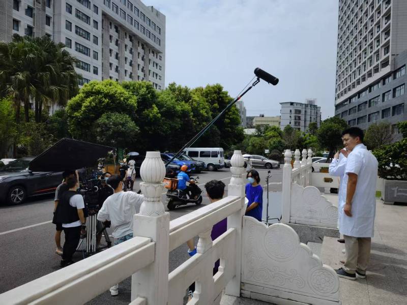 天河区广告片拍摄公司低成本实现高规格制作的诀窍